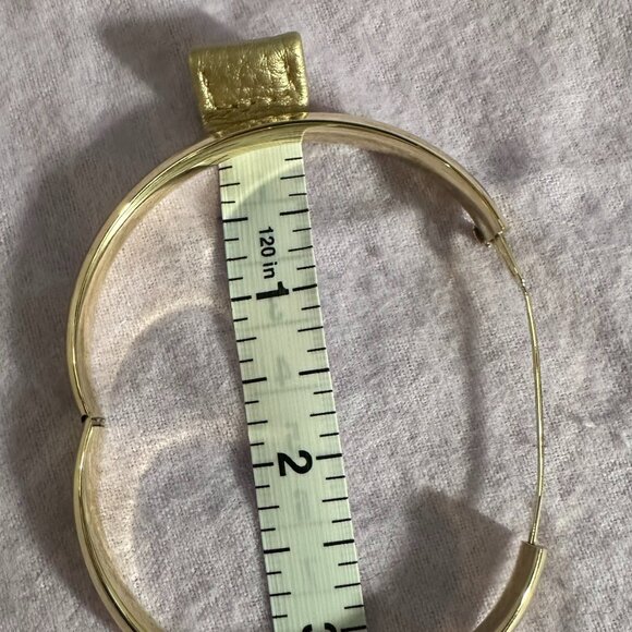 Solid 14 KT Gold 8mm Wide Bangle Bracelet - Picture 9 of 10